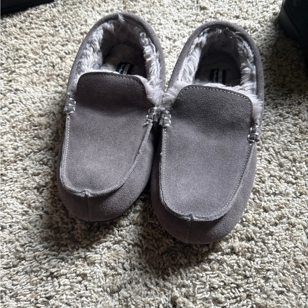 Nordstrom Soft Gray Plush Slippers shoes